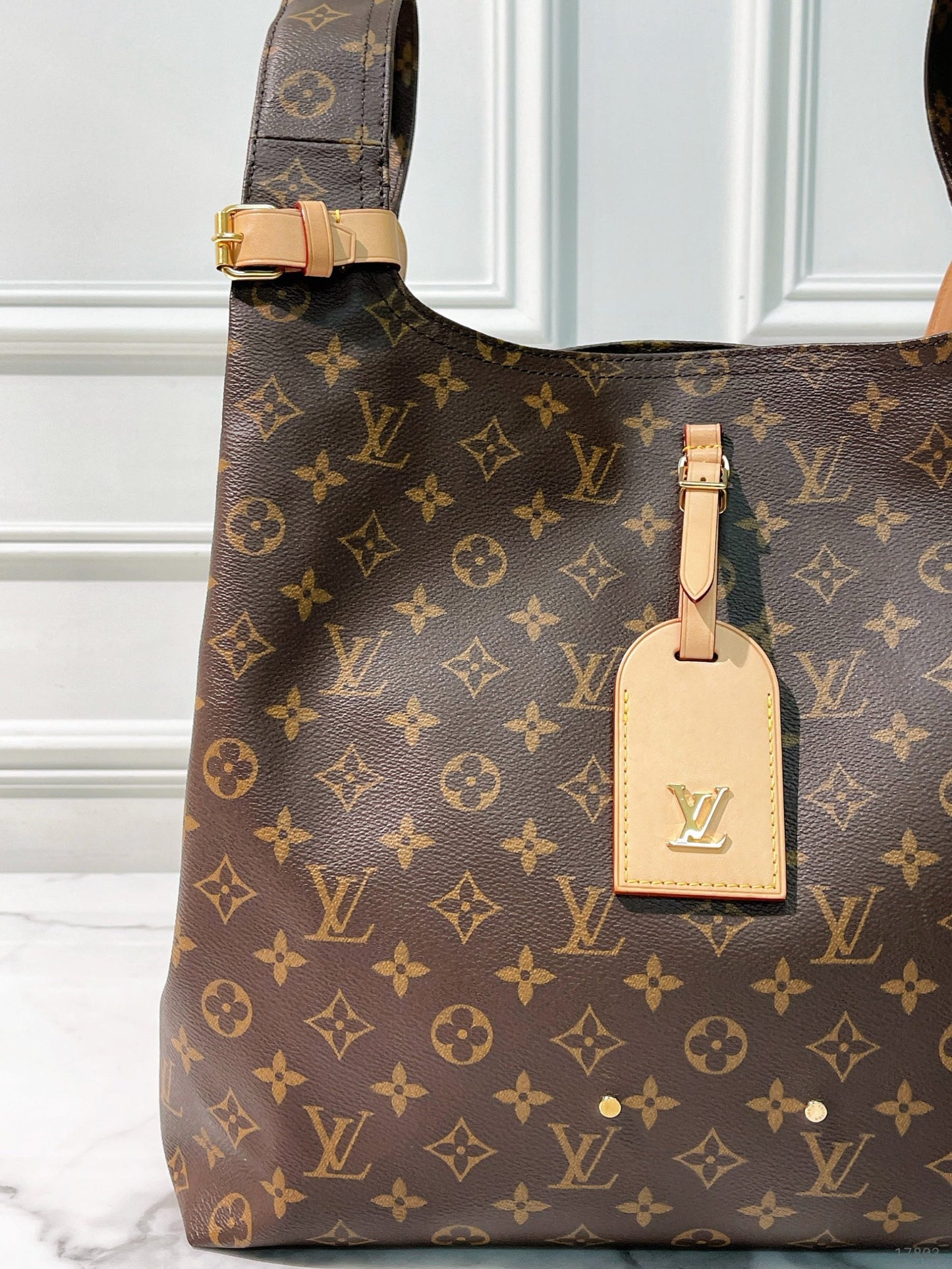 LV ATLANTIS GM, Monogram