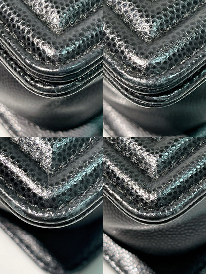 CHANEL SMALL BOY SHOULDER BAG, Black/Gold