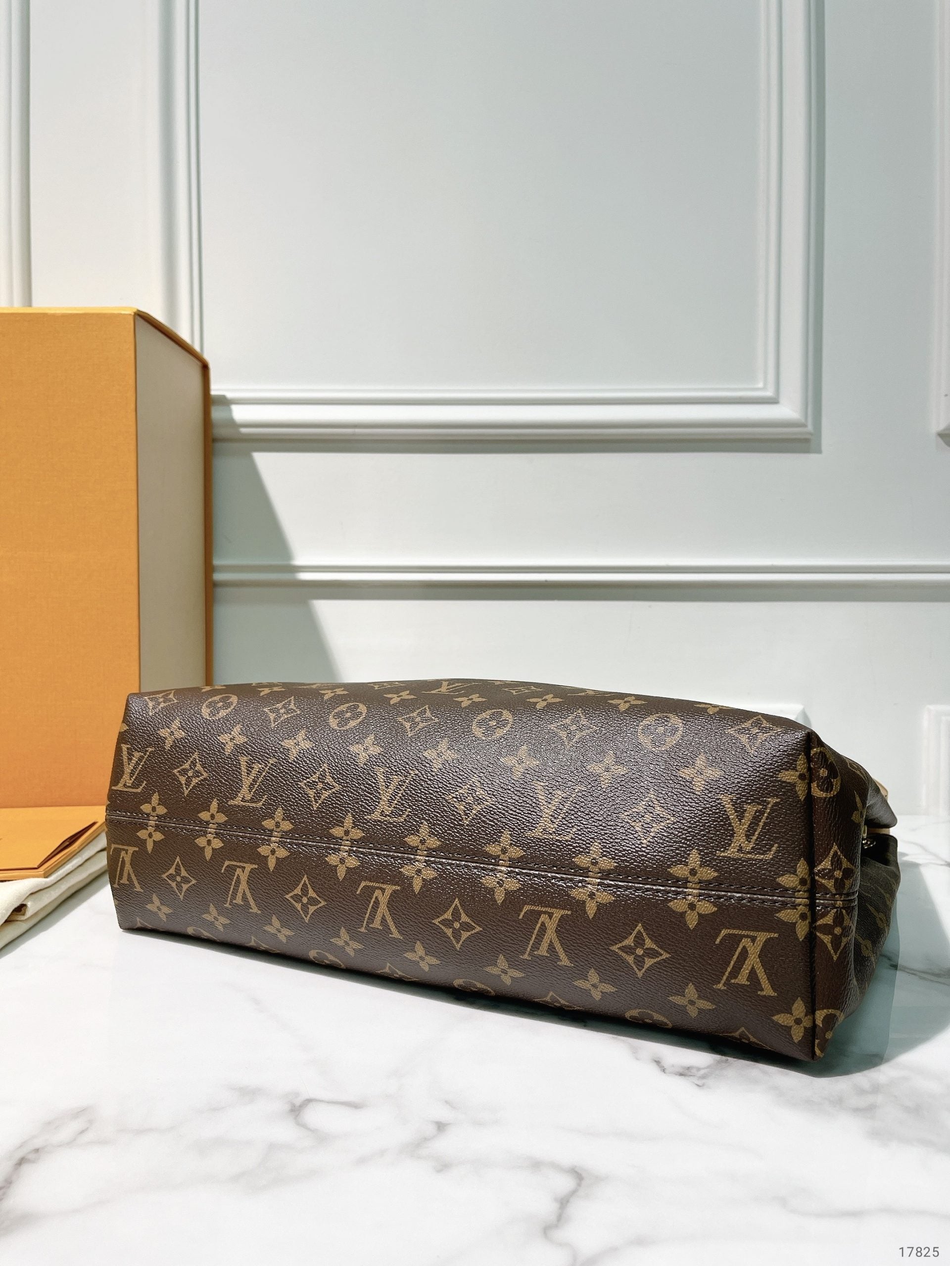 LV GRACEFUL MM, Monogram