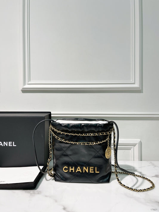 CHANEL MINI 22 BAG, Black/Gold
