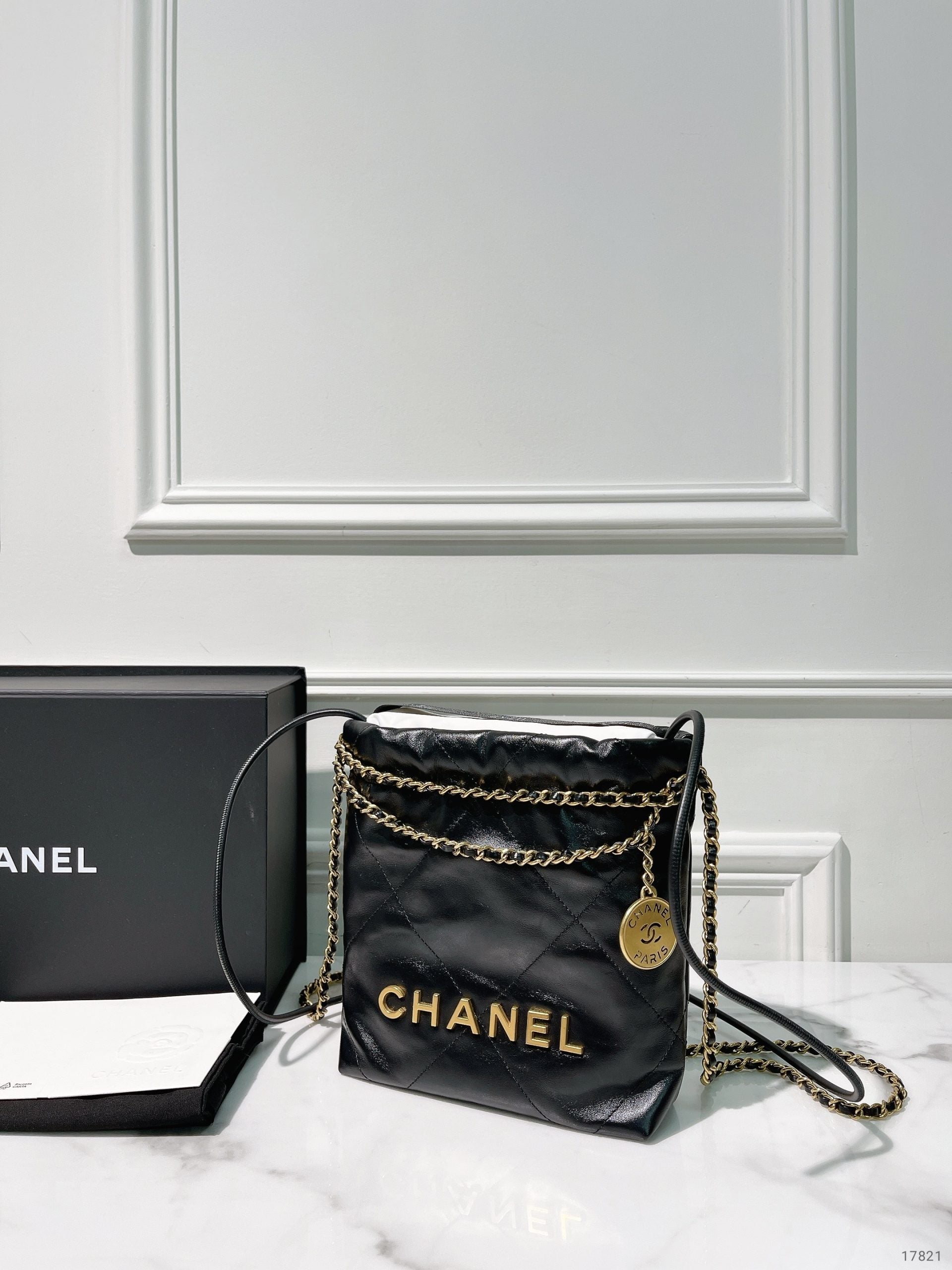 CHANEL MINI 22 BAG, Black/Gold