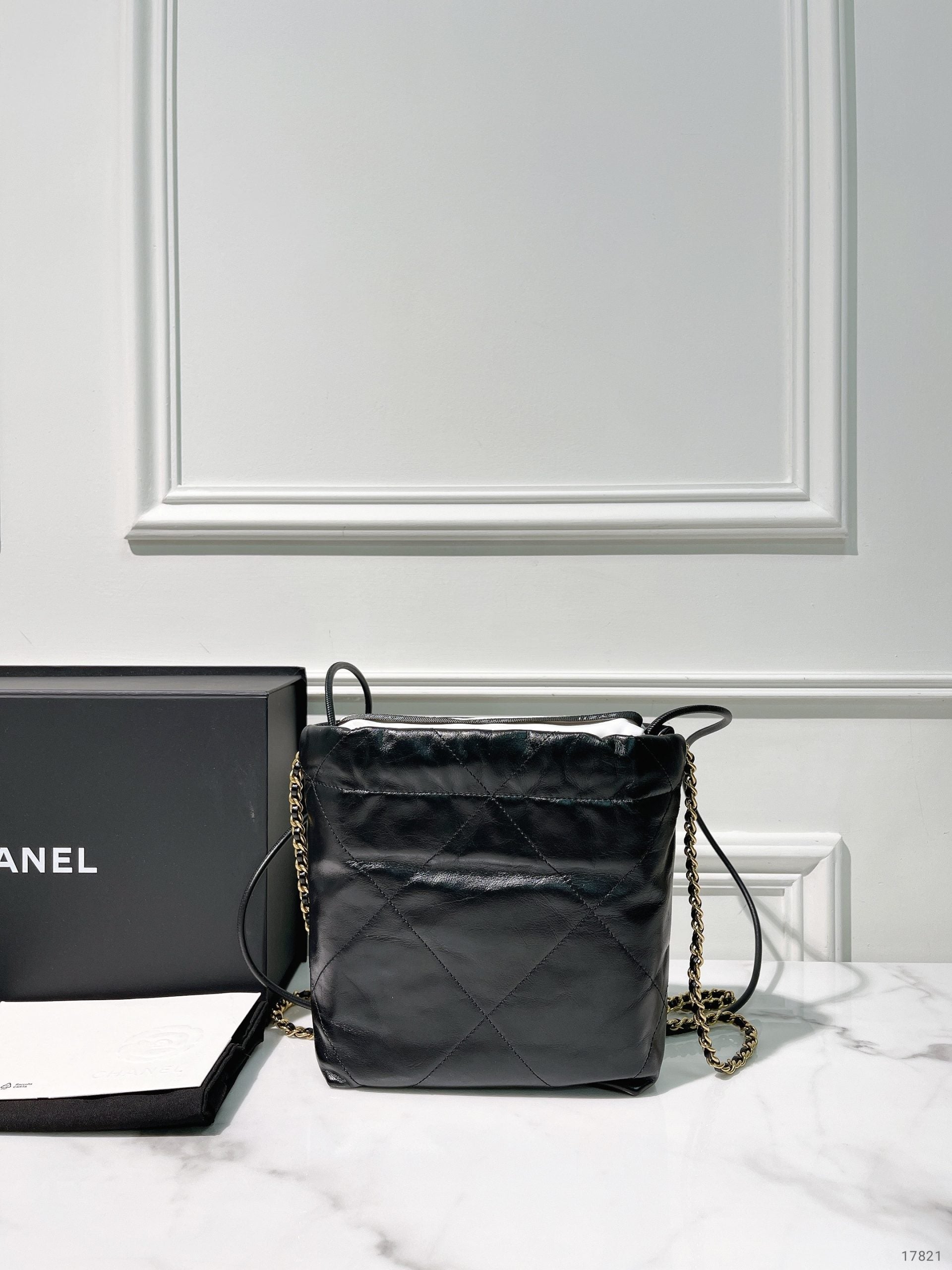 CHANEL MINI 22 BAG, Black/Gold