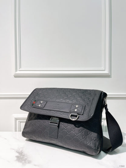 GUCCI MESSENGER, Black