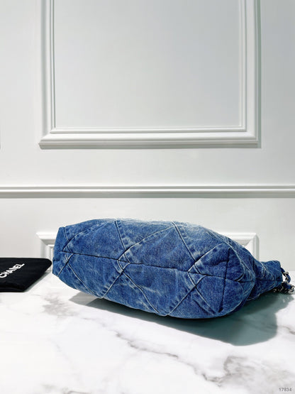 CHANEL SMALL 22 BAG, Denim