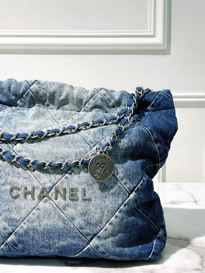 CHANEL SMALL 22 BAG, Denim