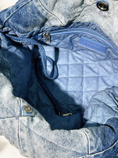 CHANEL SMALL 22 BAG, Denim