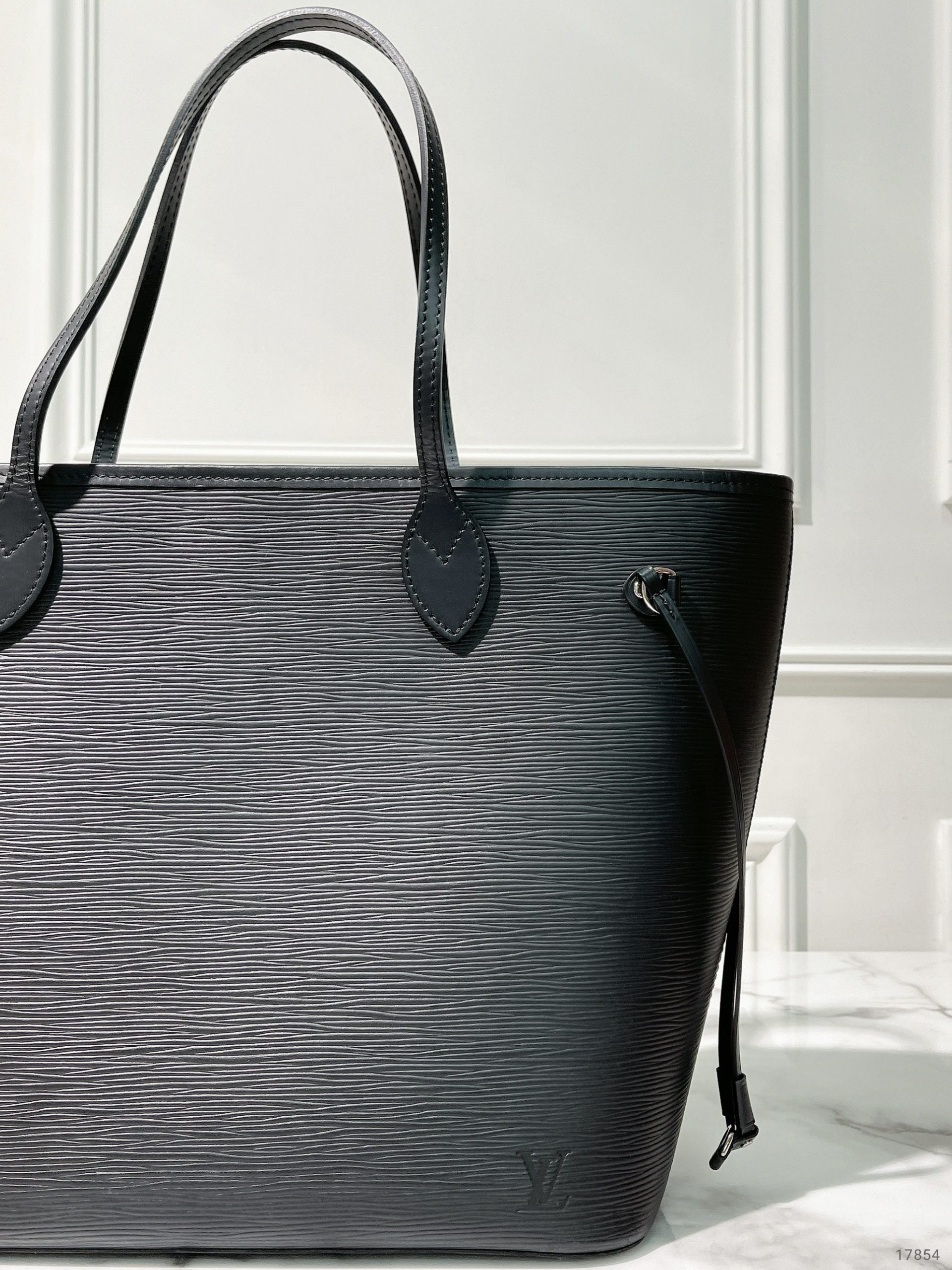 LV NEVERFULL MM, Black