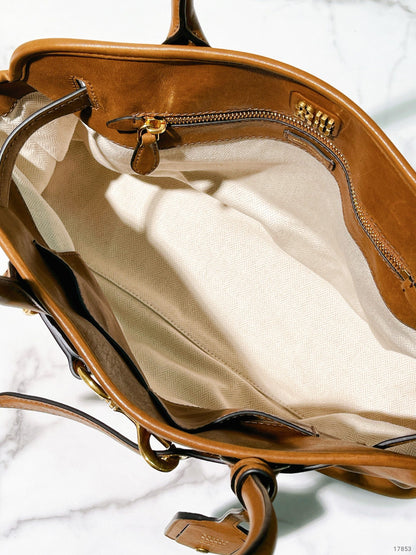 MIUMIU AVENTURE MEDIUM