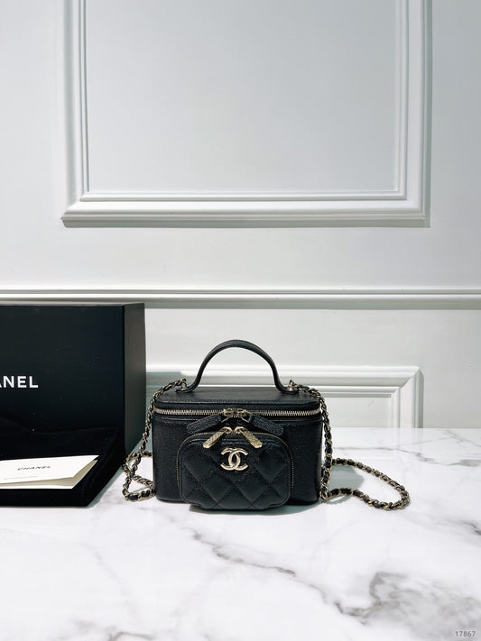 CHANEL 23P VANITY CASE WITH HANDLE, Black/Gold