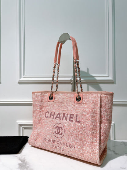 CHANEL SHOPPING TOTE, Pink/Gold