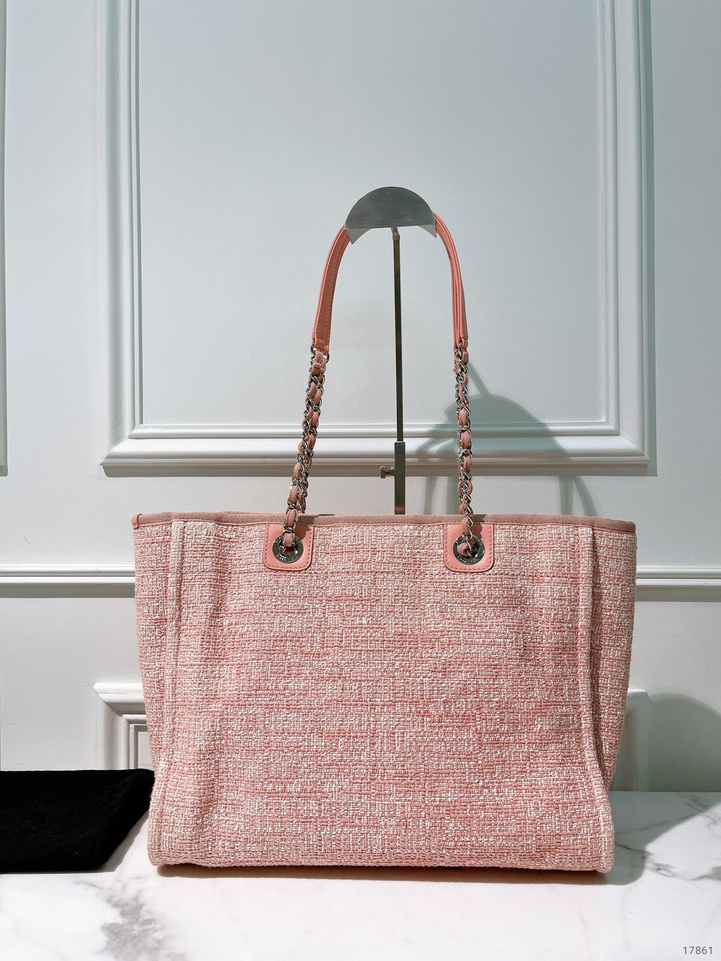 CHANEL SHOPPING TOTE, Pink/Gold