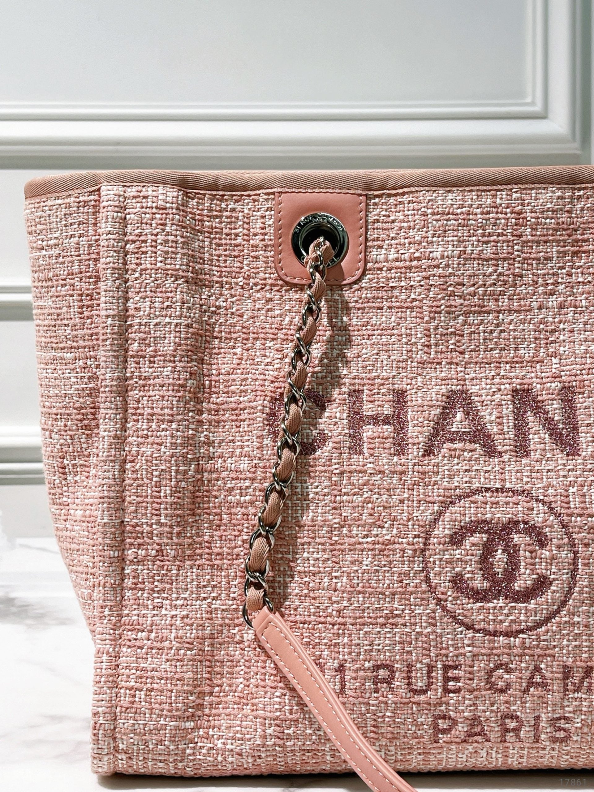 CHANEL SHOPPING TOTE, Pink/Gold