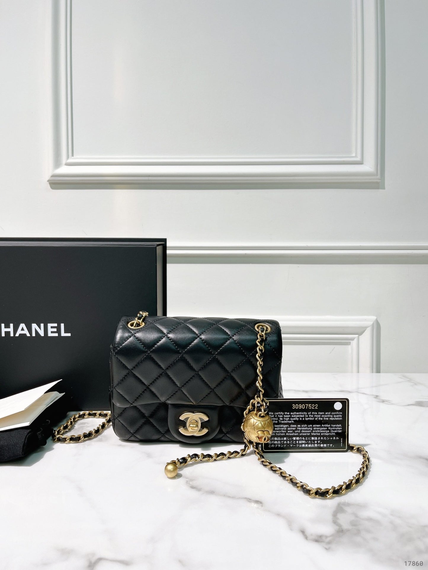 CHANEL PEARL CRUSH MINI SQUARE, Black/Gold