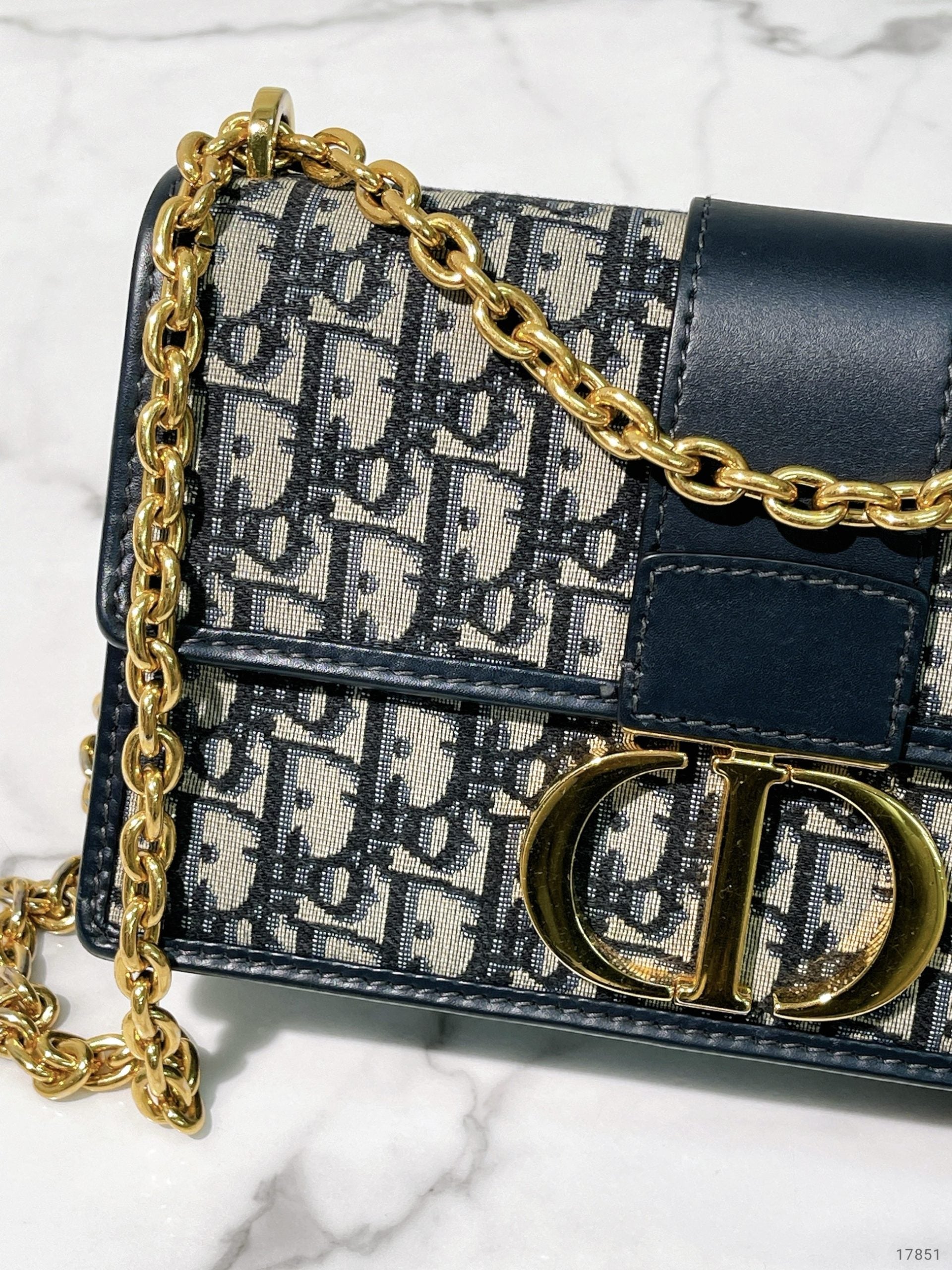 DIOR 30 MONTAIGNE CHAIN BAG