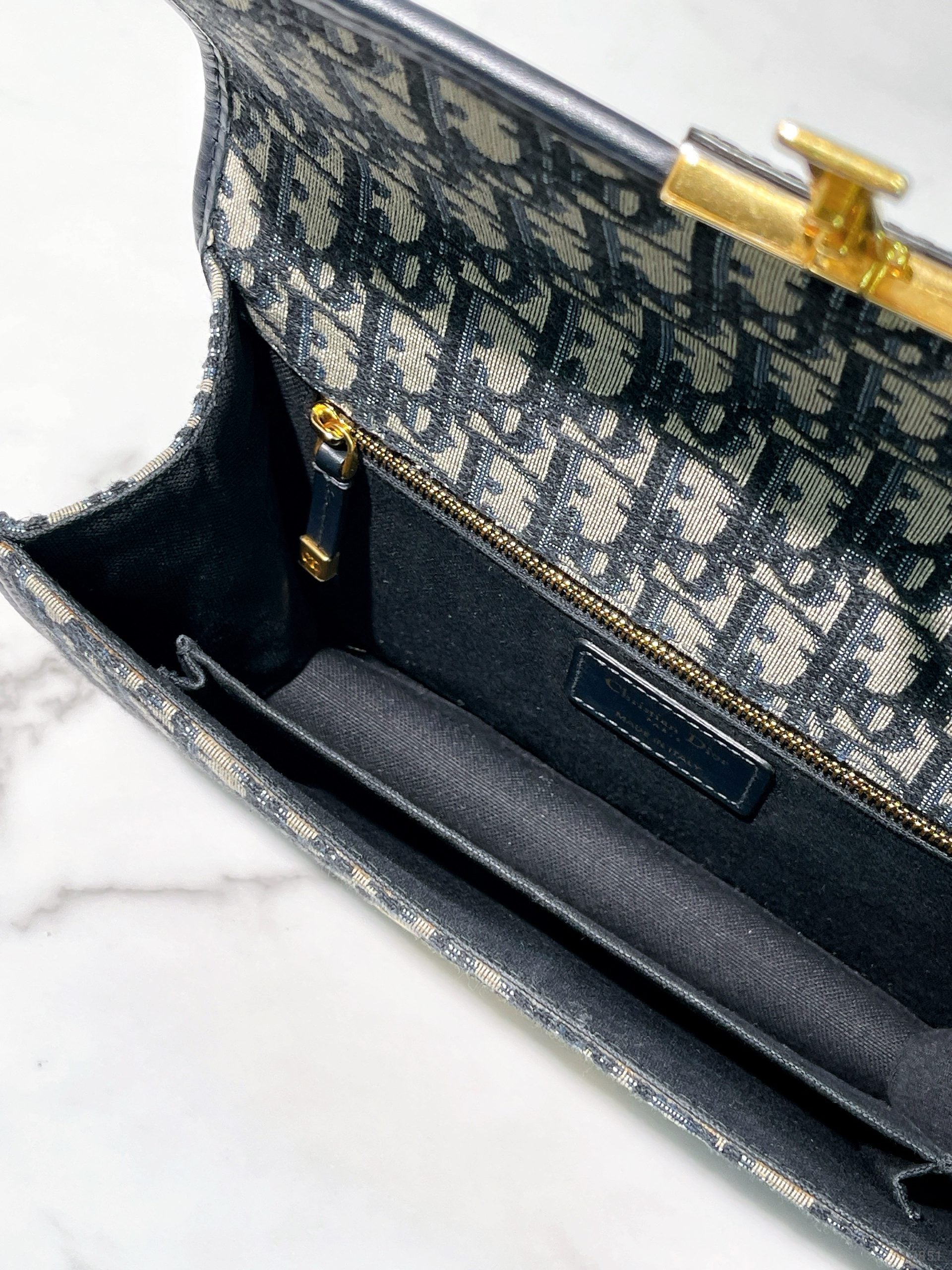 DIOR 30 MONTAIGNE CHAIN BAG