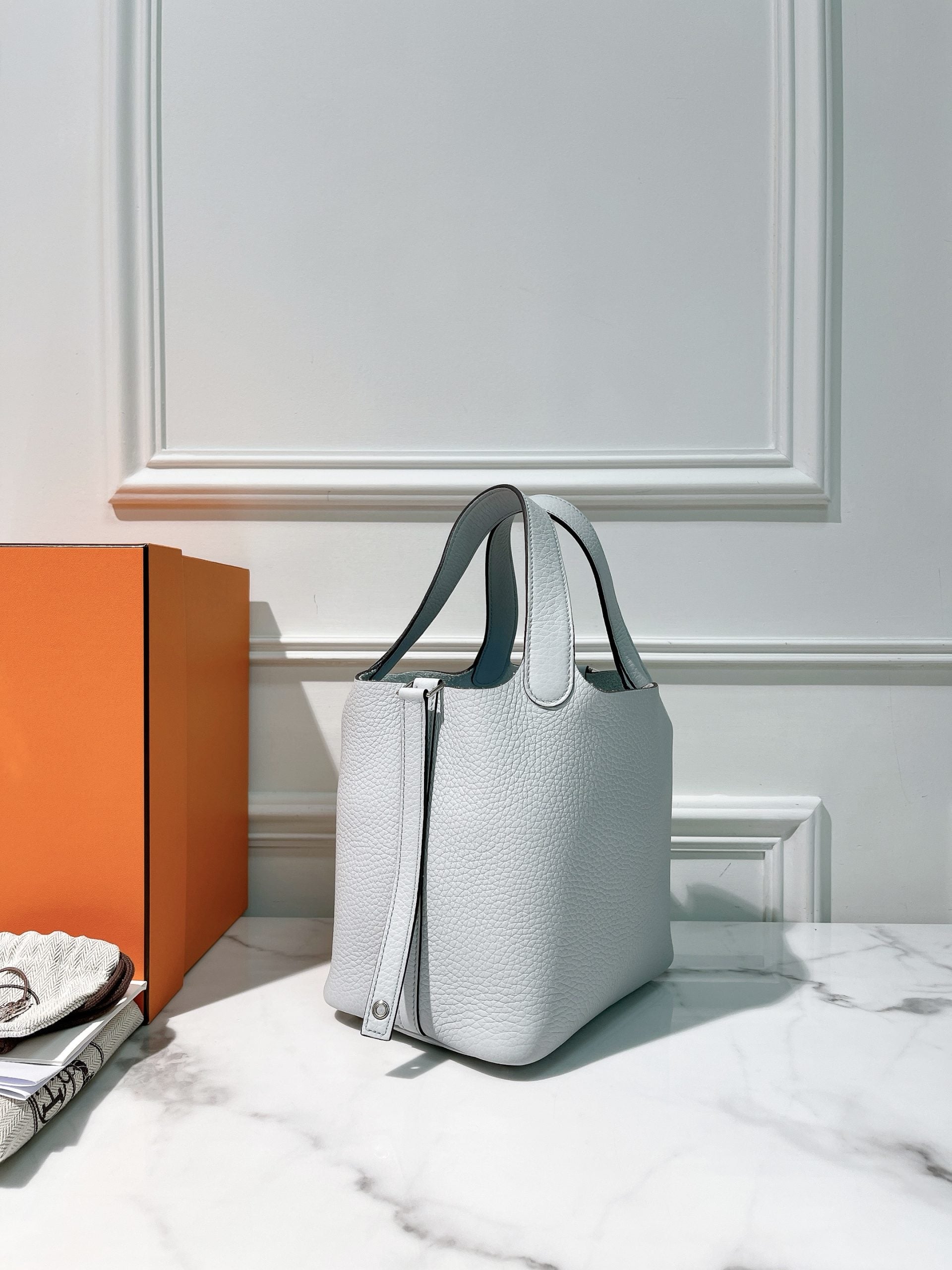 HERMES PICOTIN 18, Bleu/Pale