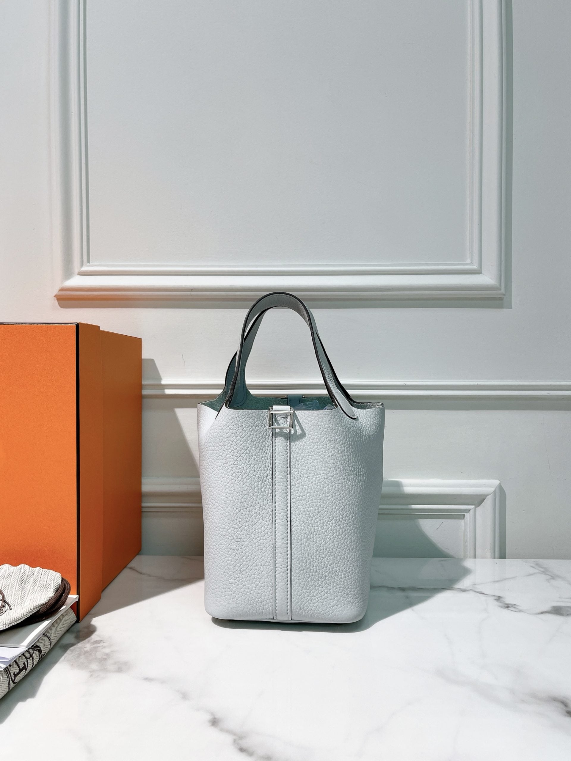 HERMES PICOTIN 18, Bleu/Pale