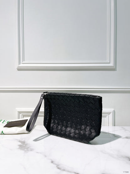 BOTTEGA VENETA POUCH, Black/Silver