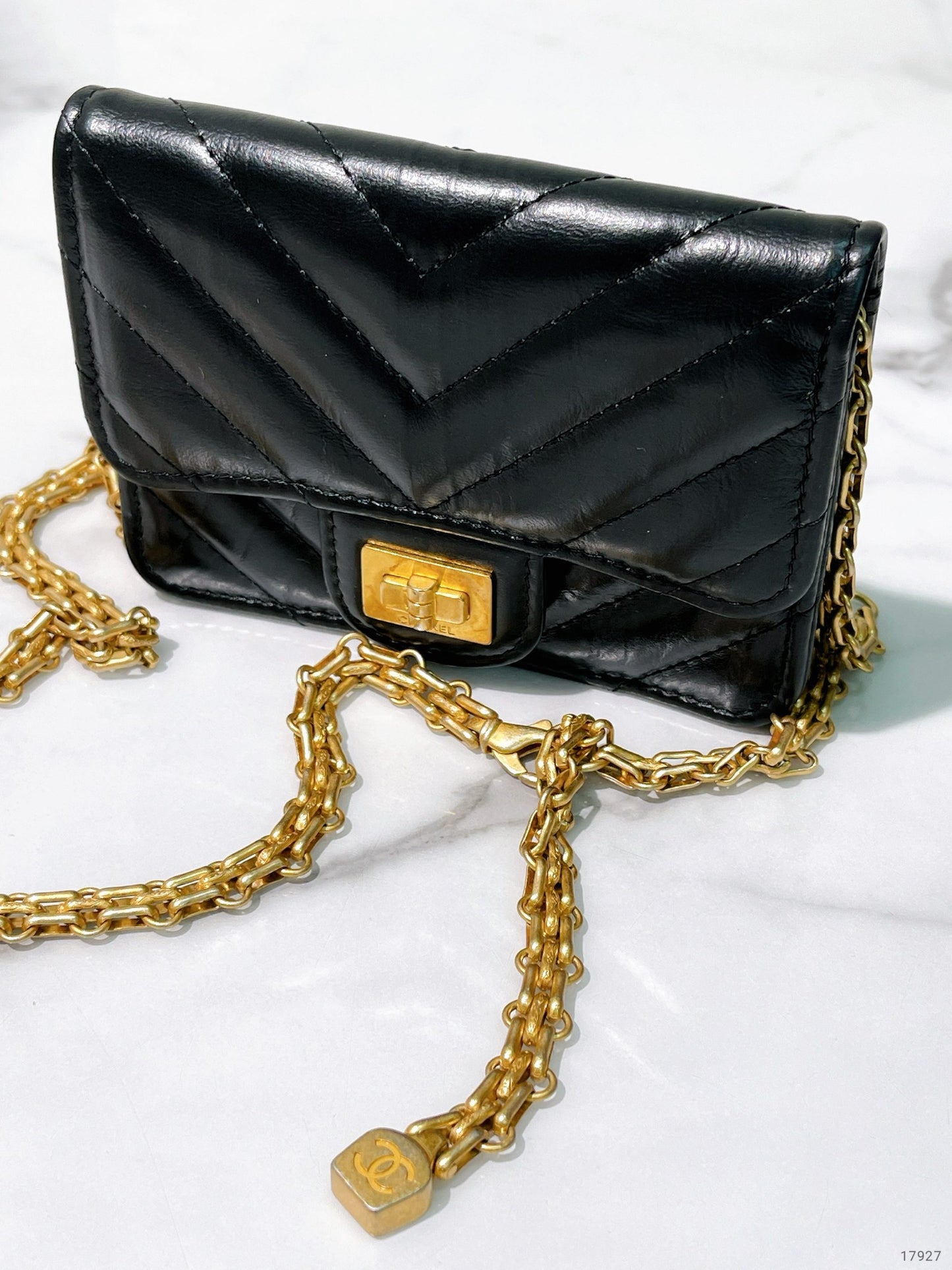 CHANEL MINI 2.55 WAIST BAG, Black/Gold