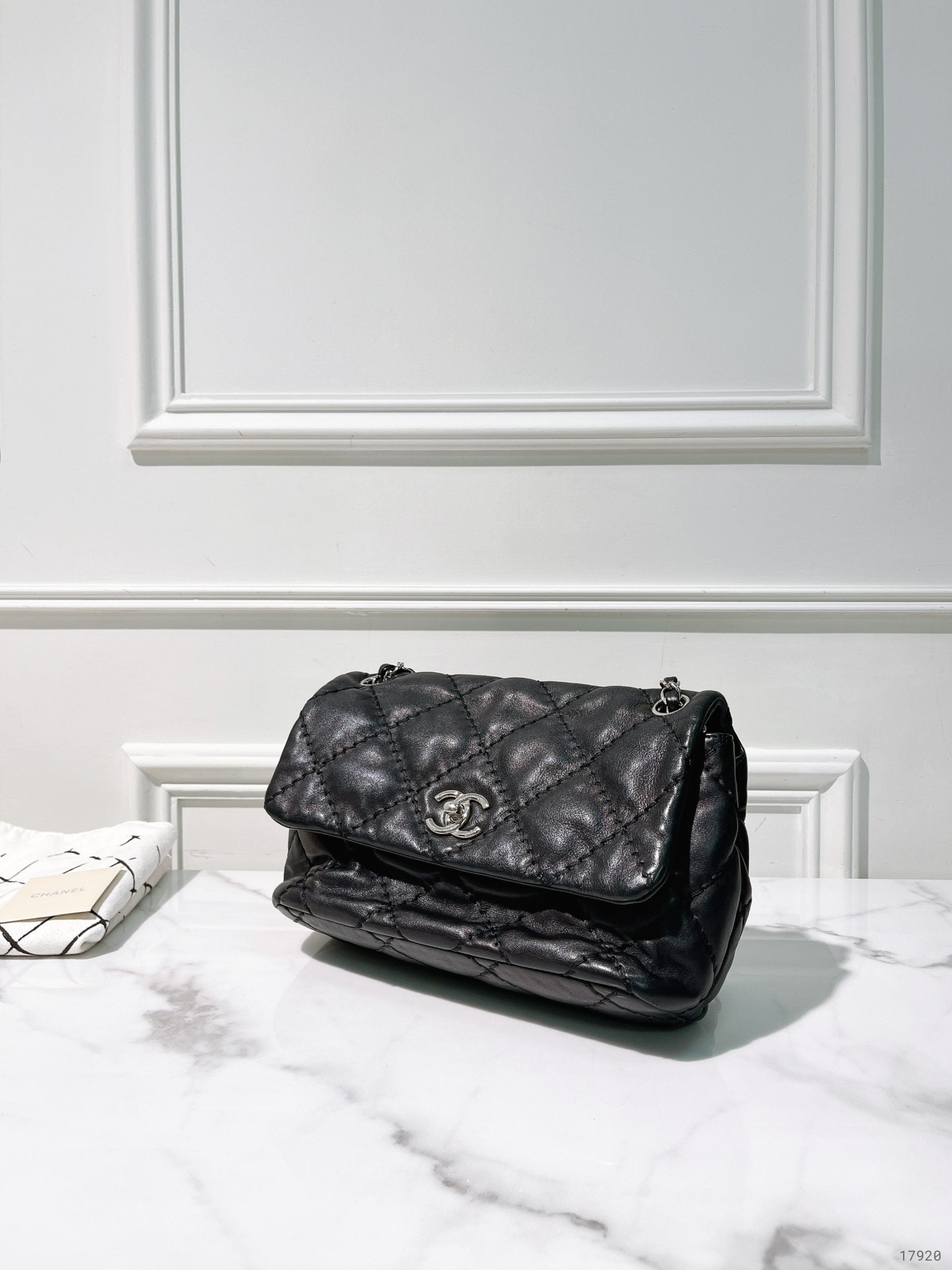 CHANEL SHOULDER BAG, Black/Silver