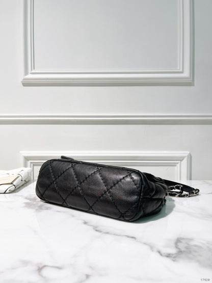 CHANEL SHOULDER BAG, Black/Silver