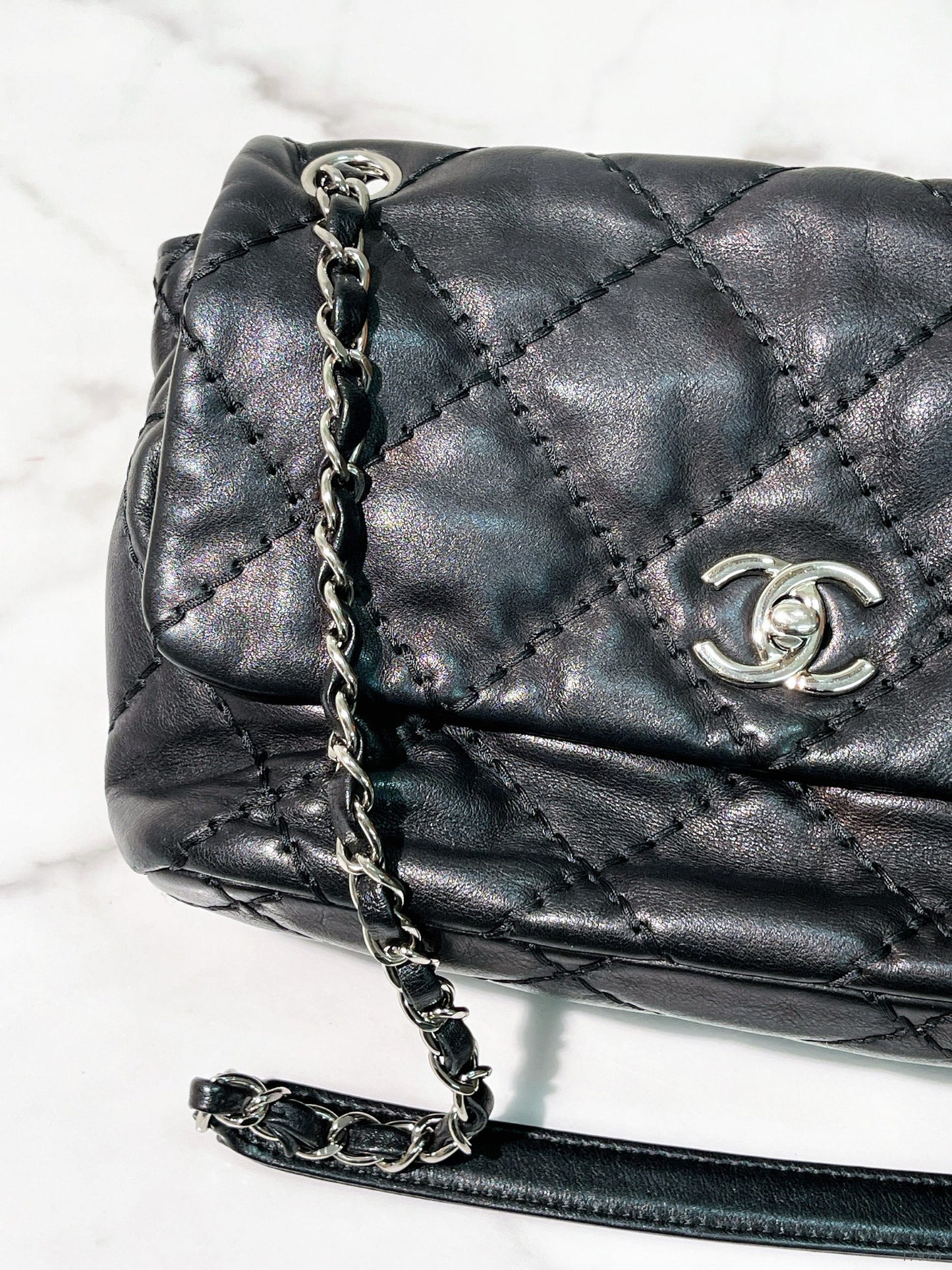 CHANEL SHOULDER BAG, Black/Silver