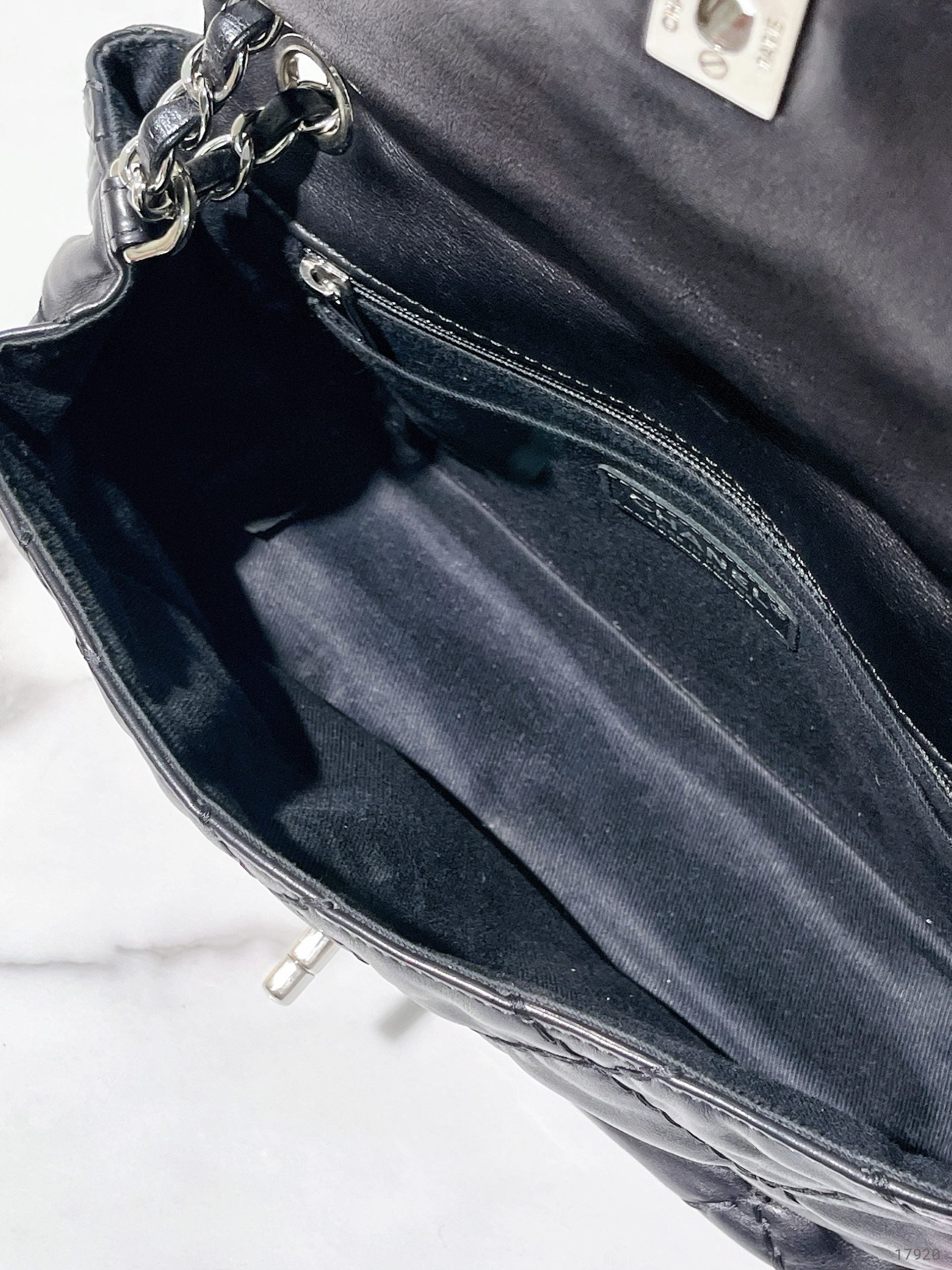 CHANEL SHOULDER BAG, Black/Silver