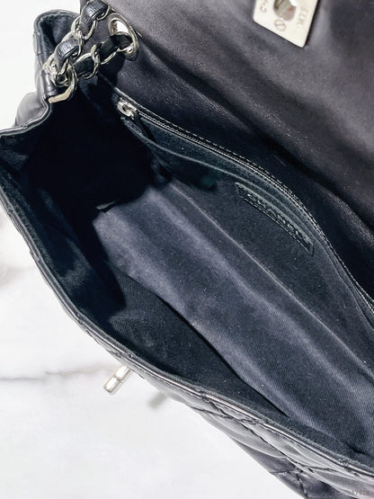 CHANEL SHOULDER BAG, Black/Silver