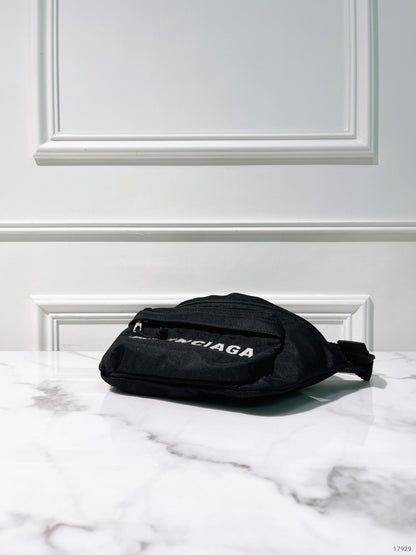 BALENCIAGA WAIST BAG, Black/White