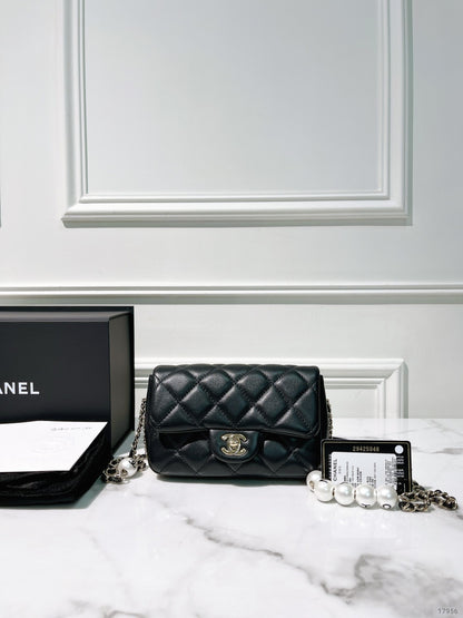 CHANEL 20SS MINI FLAP, Black/Gold