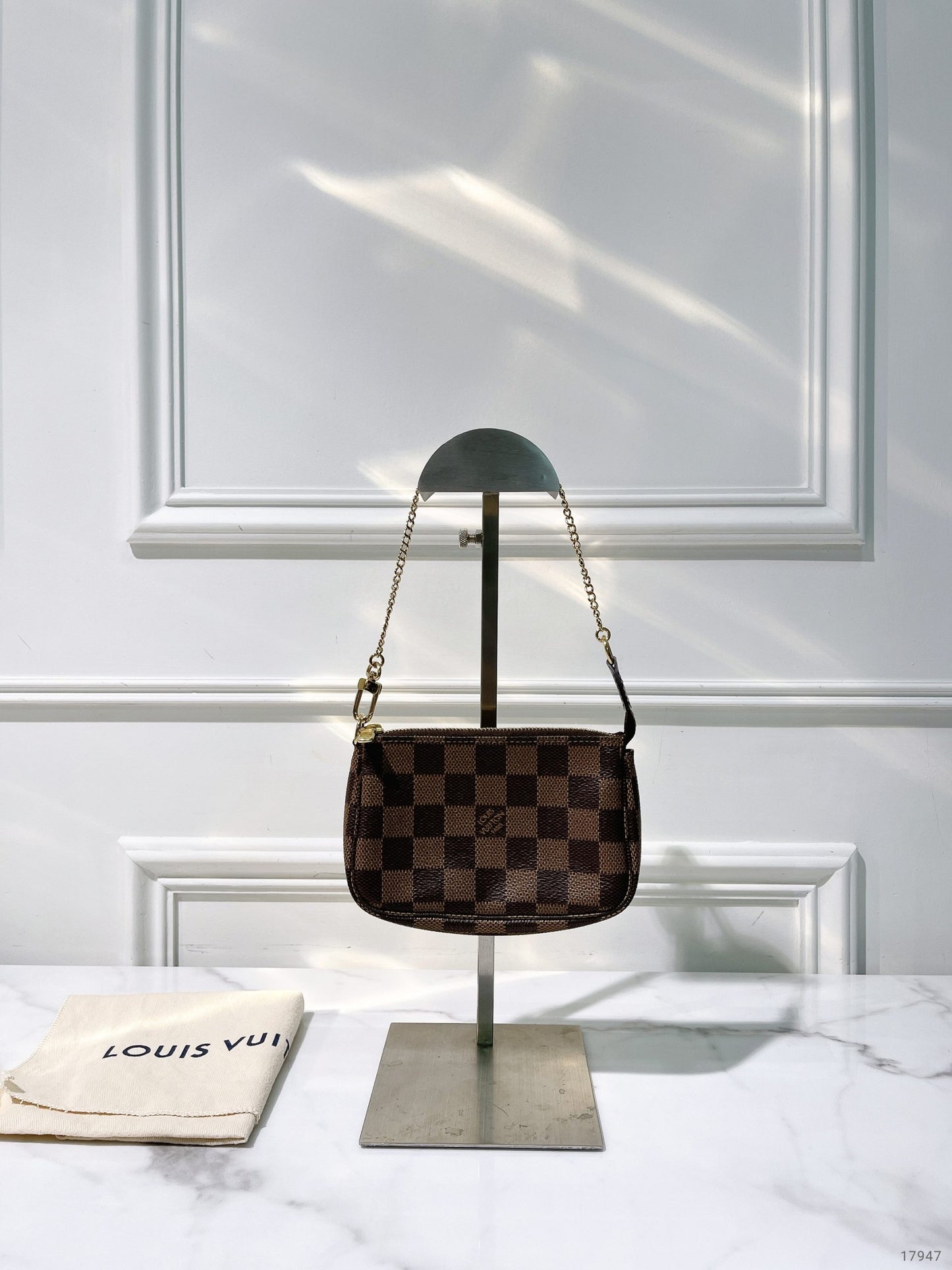 LV MINI POCHETTE ACCESSOIRES, Damier