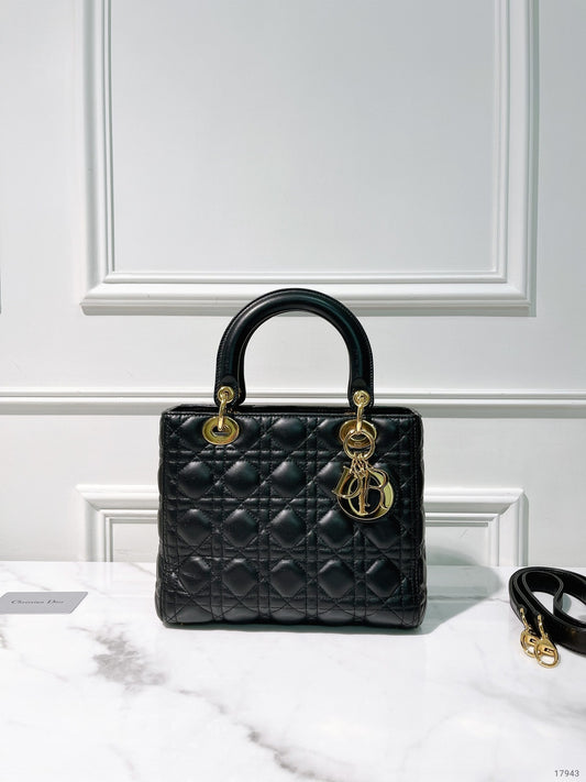 DIOR MEIDUM LADY DIOR BAG, Black/Gold