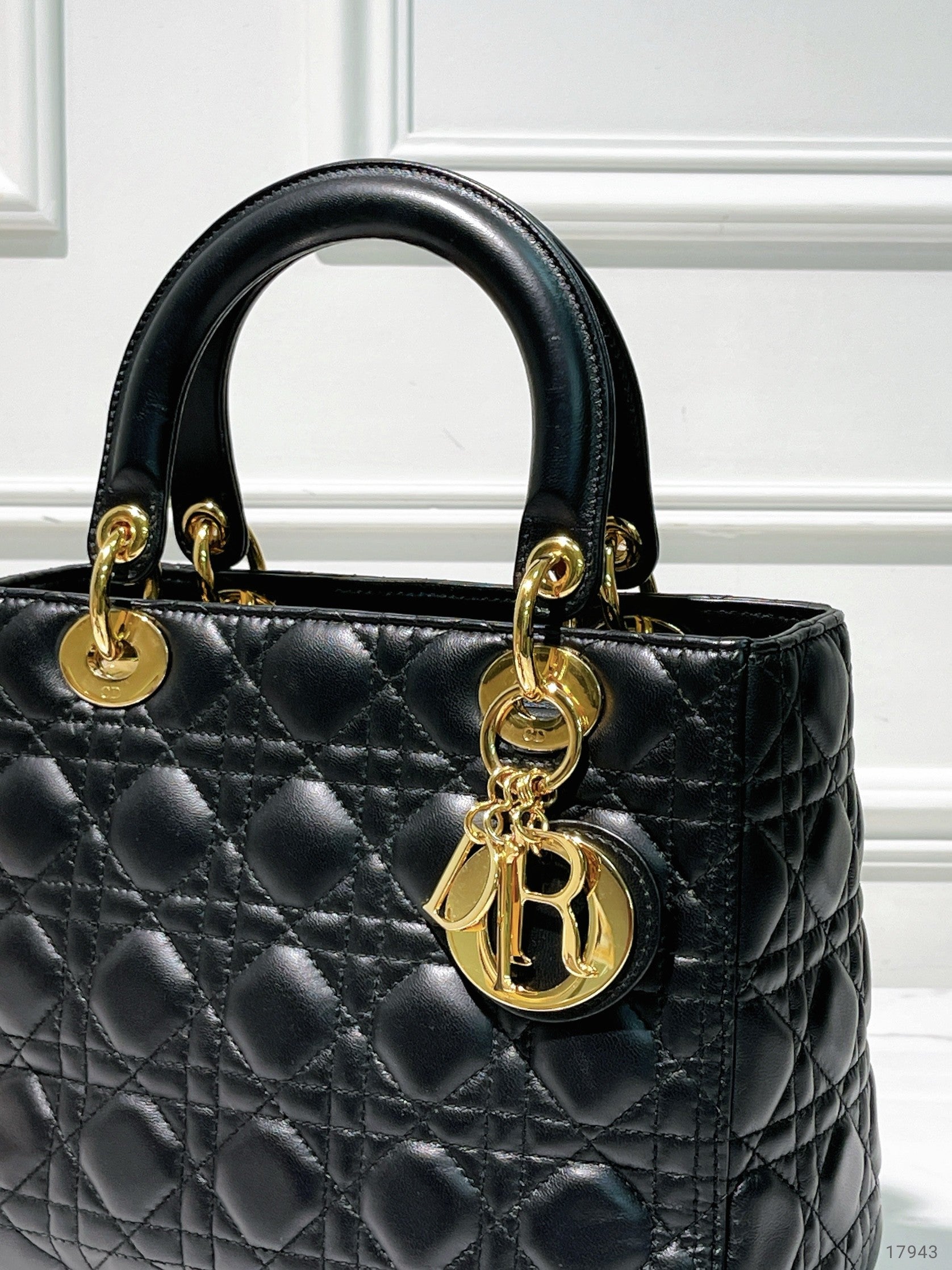DIOR MEIDUM LADY DIOR BAG, Black/Gold