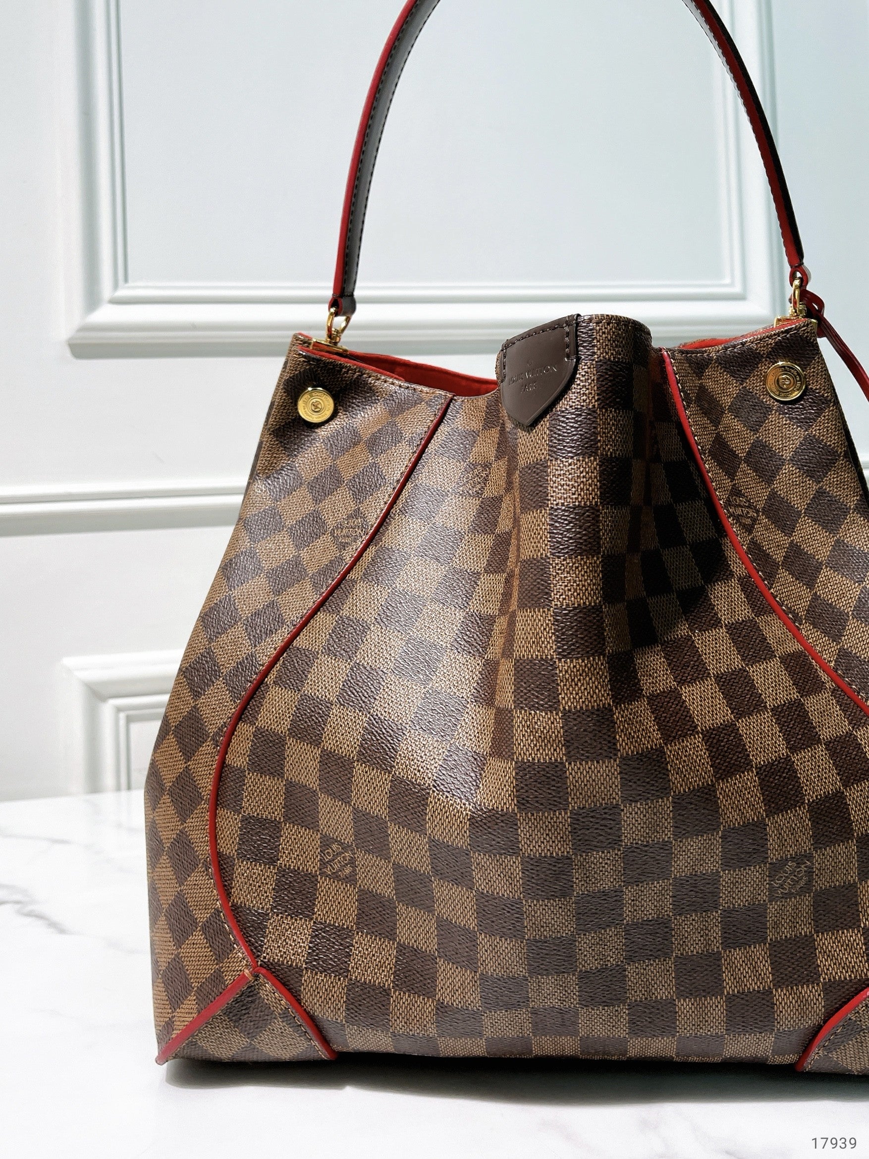 LV CAISSA, Damier