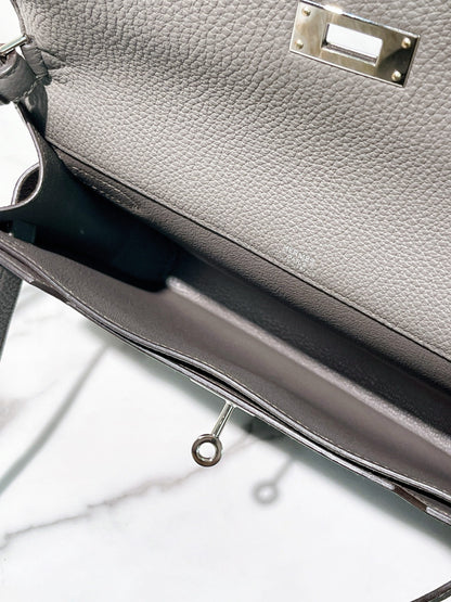 HERMES KELLY DEPECHES 25 POUCH, Gris Etain/Silver