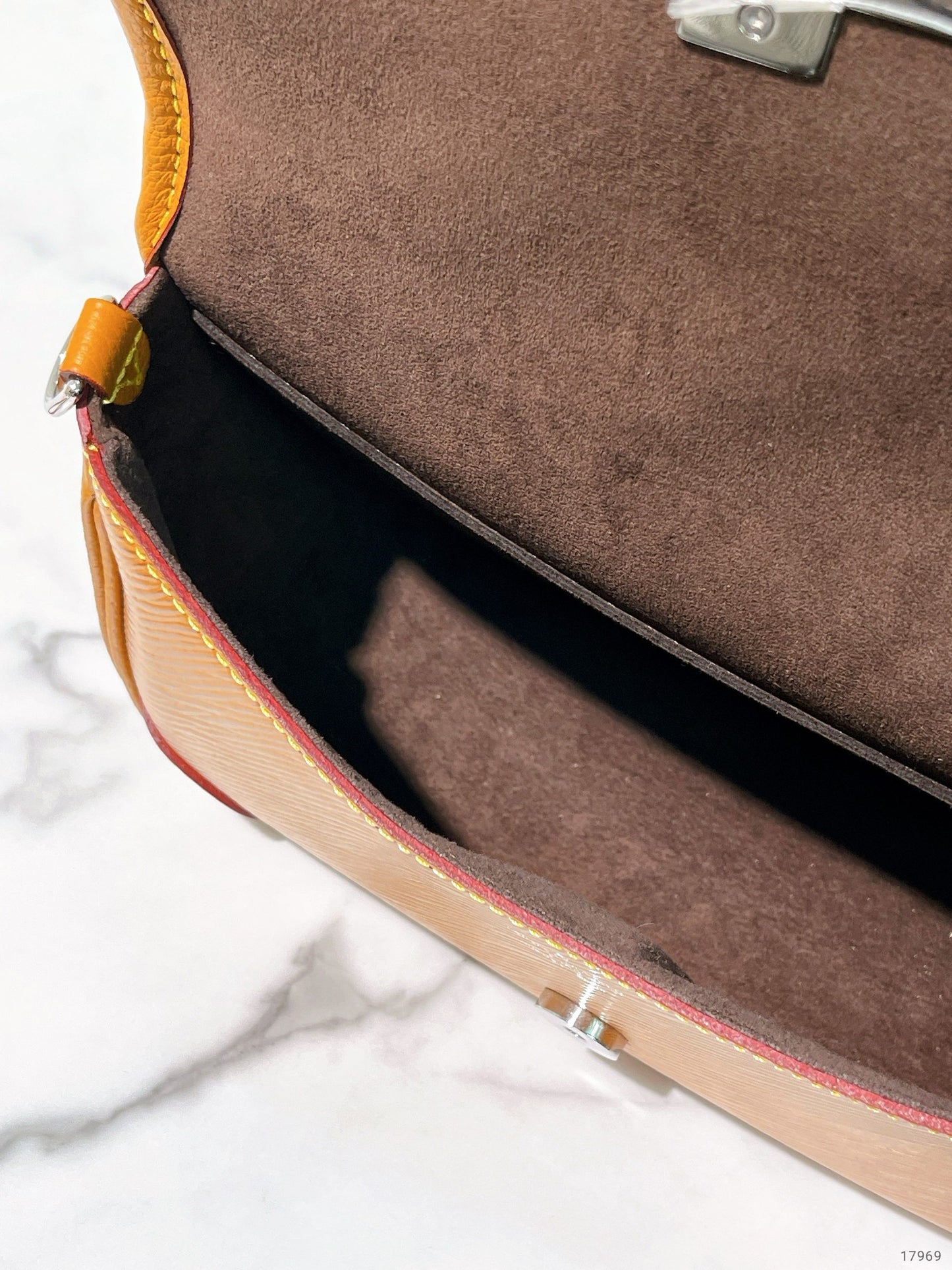 LV BUCI, Gold Miel/Silver