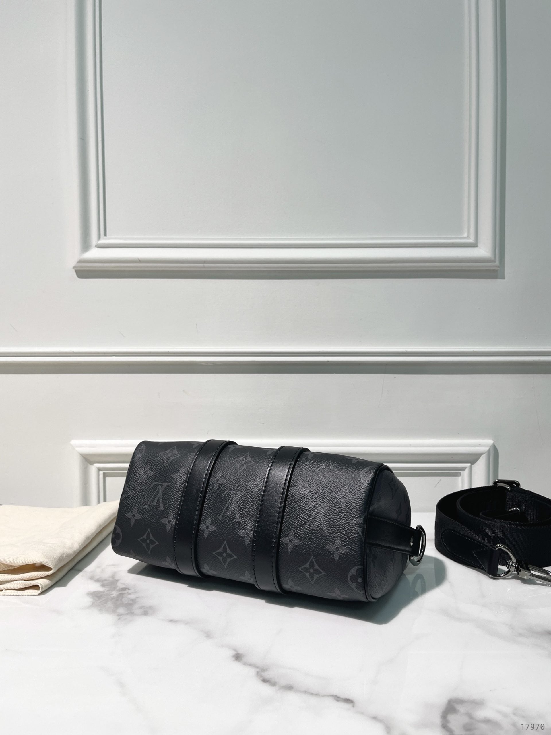 LV KEEPALL BANDOULIERE 25, Monogram