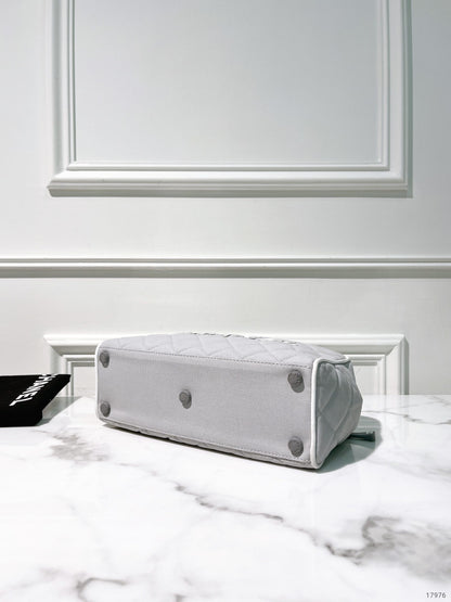 CHANEL VINTAGE BOLIDE BAG