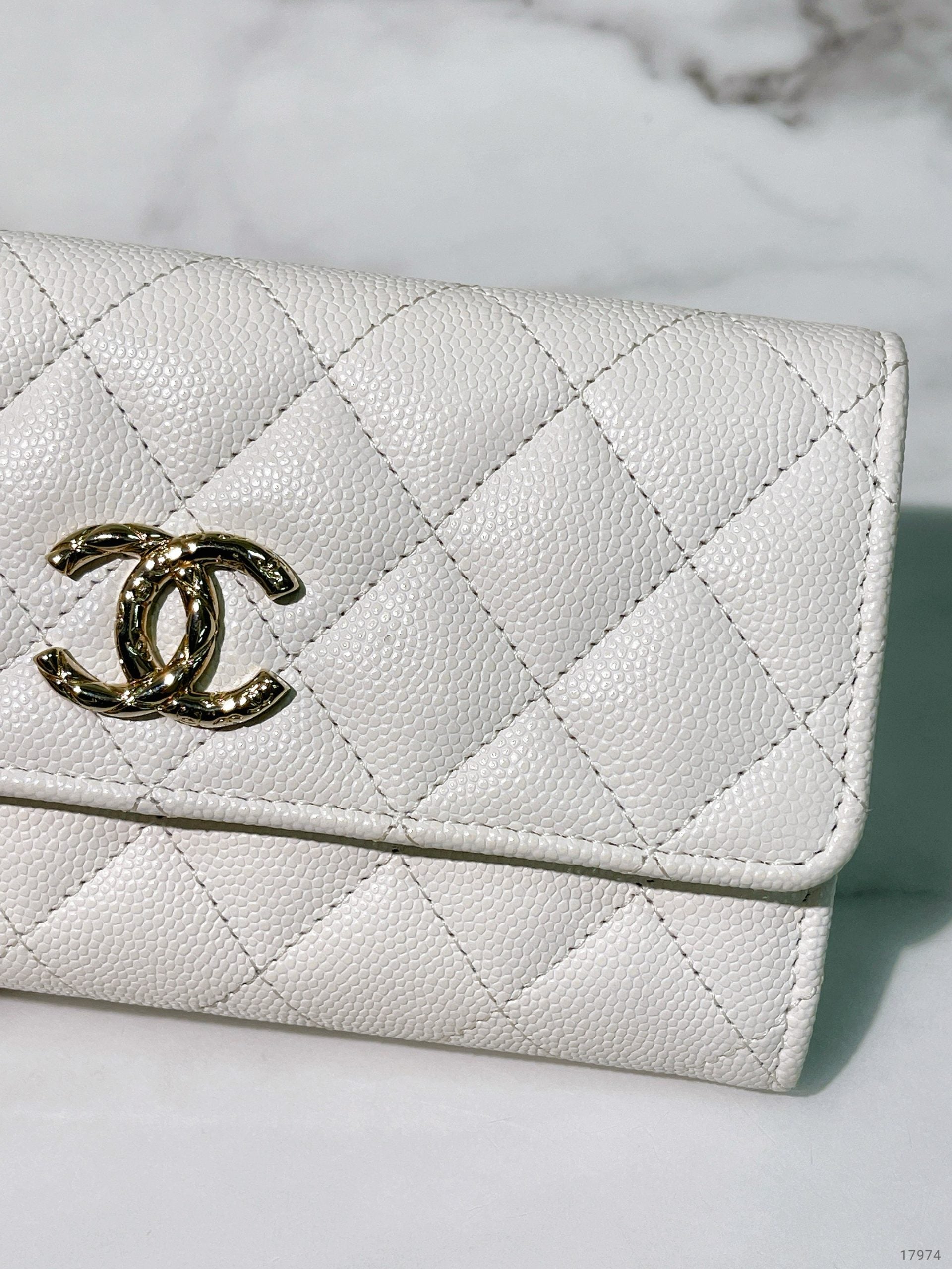 CHANEL 24S LONG WALLET, White/Gold