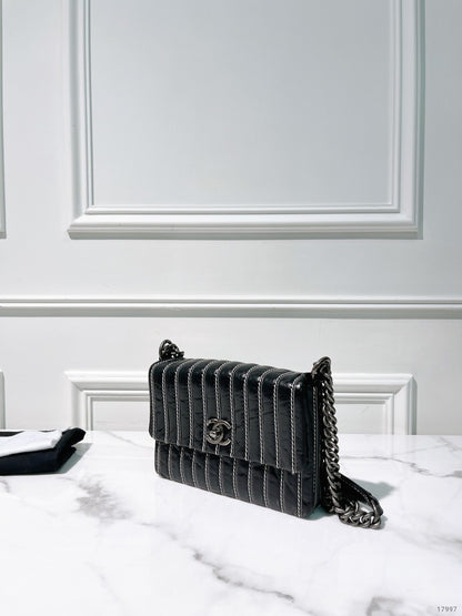 CHANEL SINGLE FLAP BAG, Black/Silver