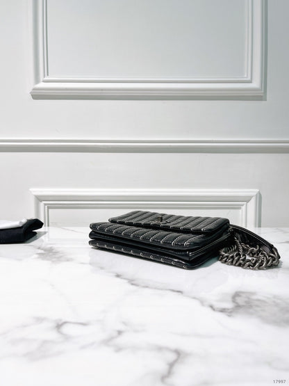 CHANEL SINGLE FLAP BAG, Black/Silver