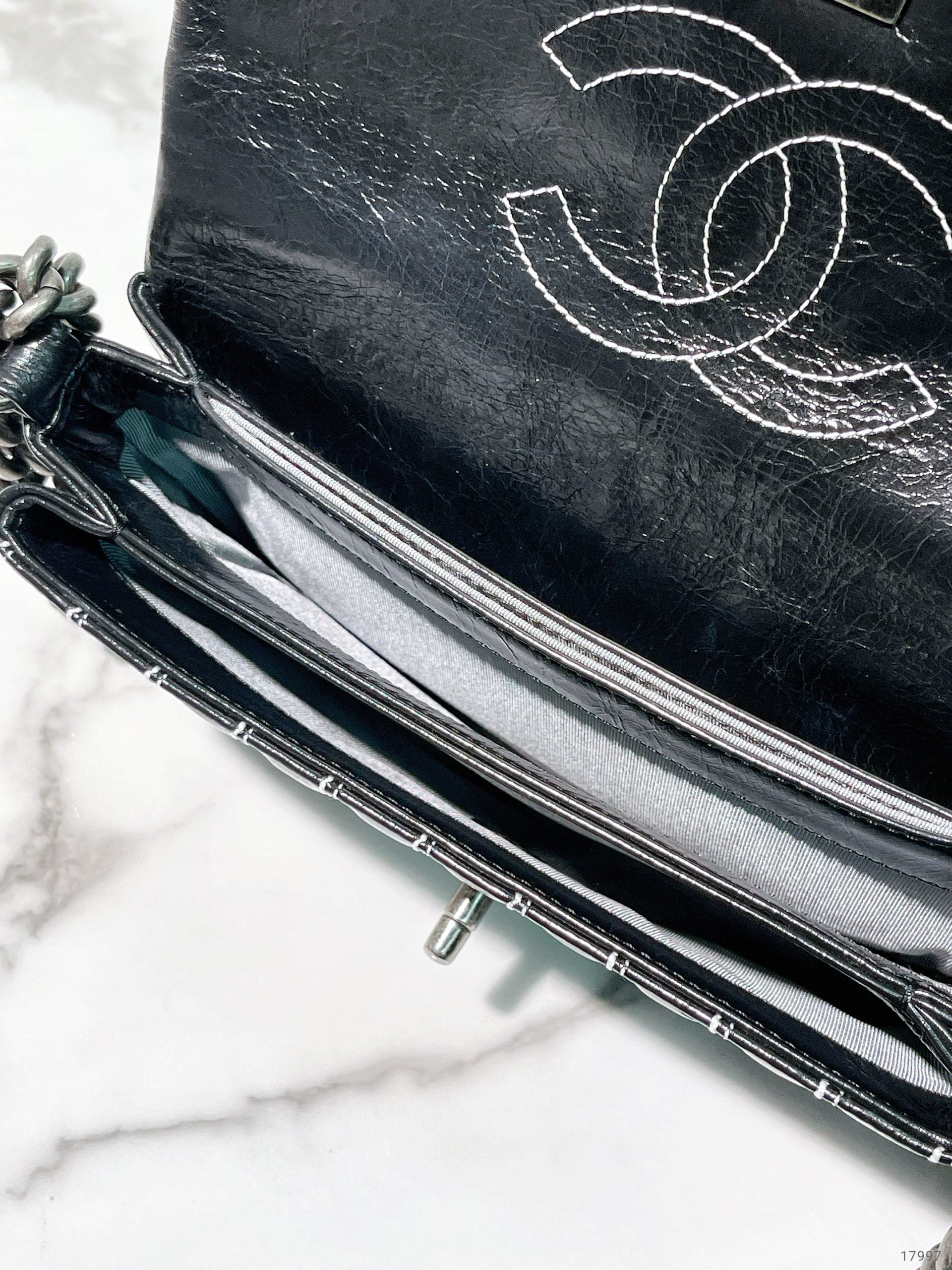 CHANEL SINGLE FLAP BAG, Black/Silver