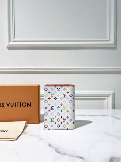 LV x TM PASSPORT COVER, Multicolor Blanc
