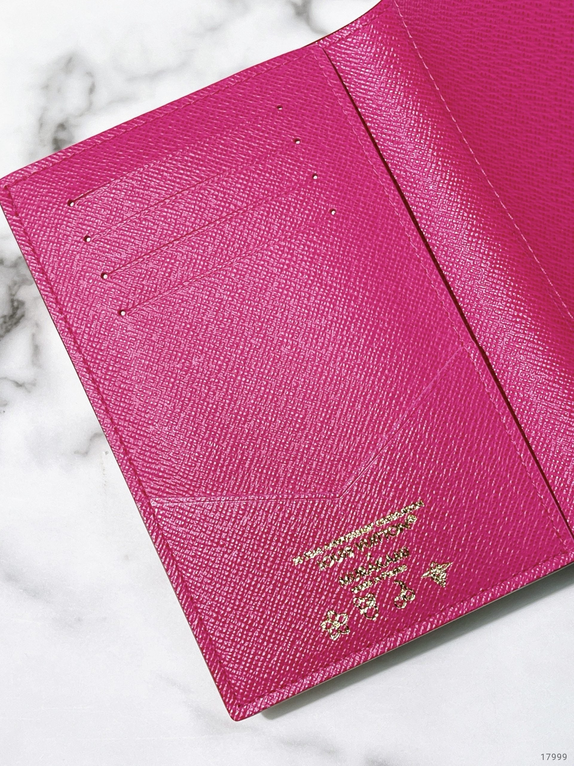 LV x TM PASSPORT COVER, Multicolor Blanc