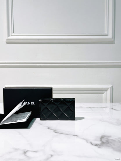 CHANEL 24K CARD HOLDER, Black/Gold