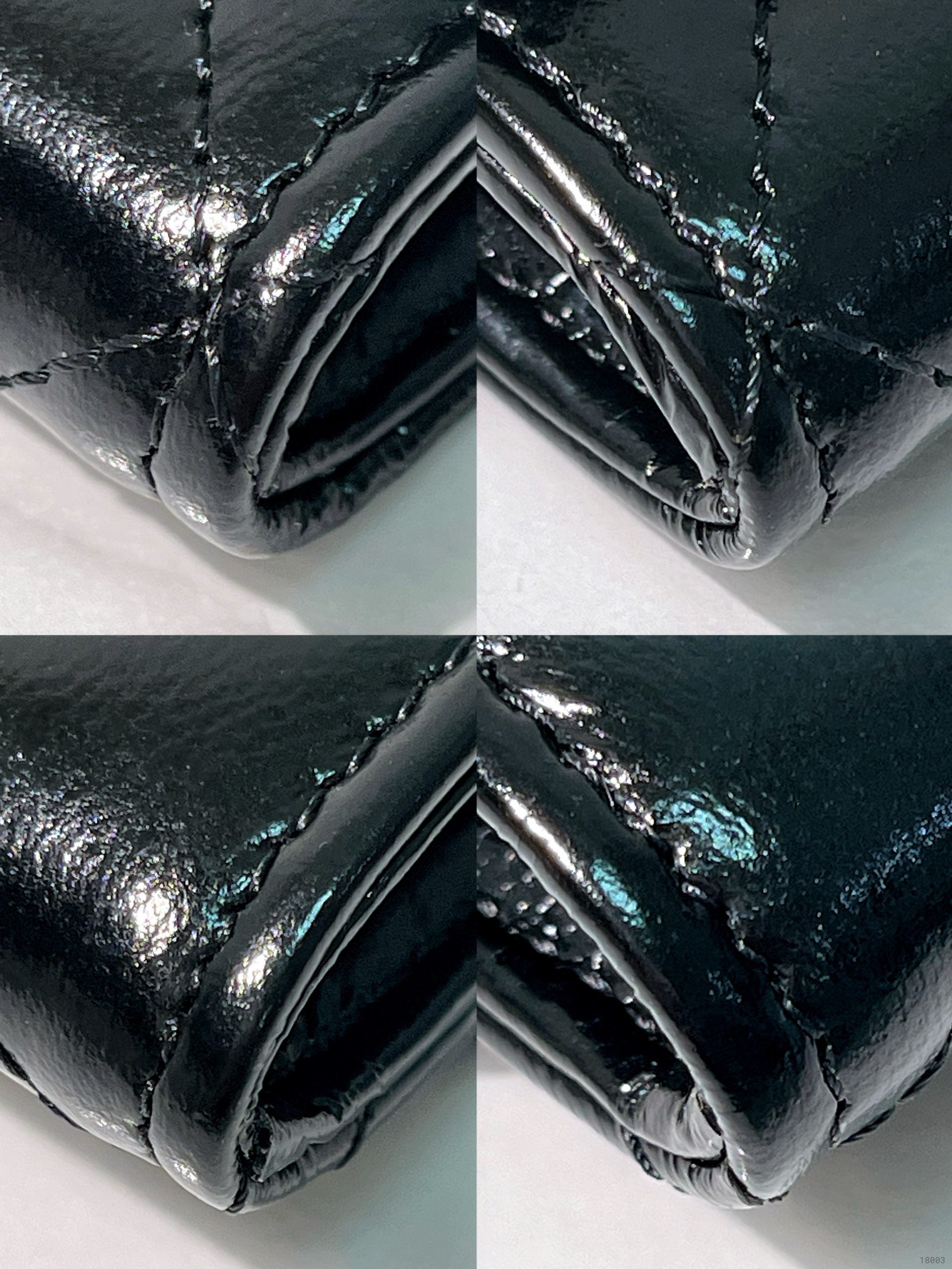 CHANEL 24K CARD HOLDER, Black/Gold