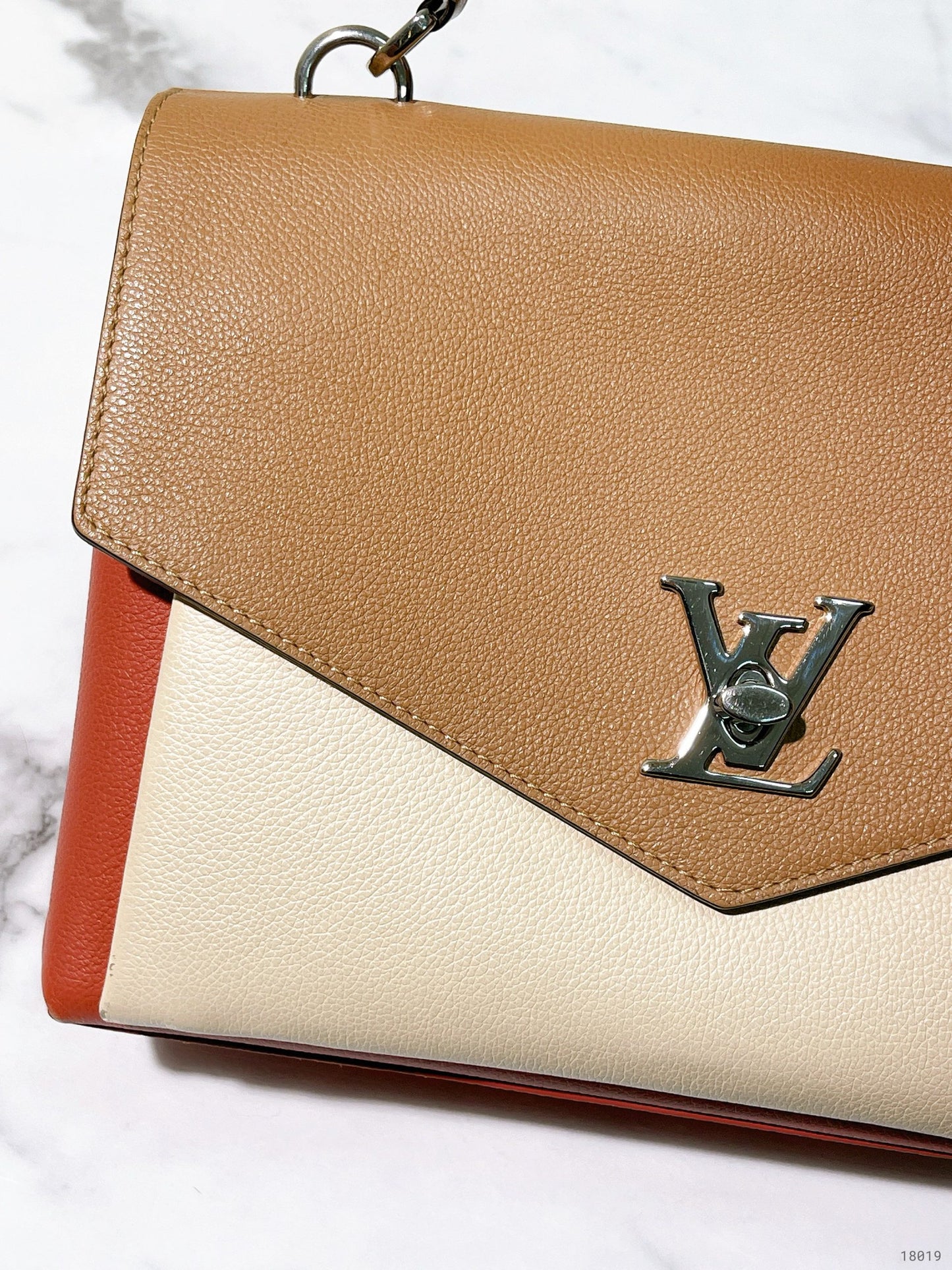 LV MYLOCKME TOP HANDLE BAG