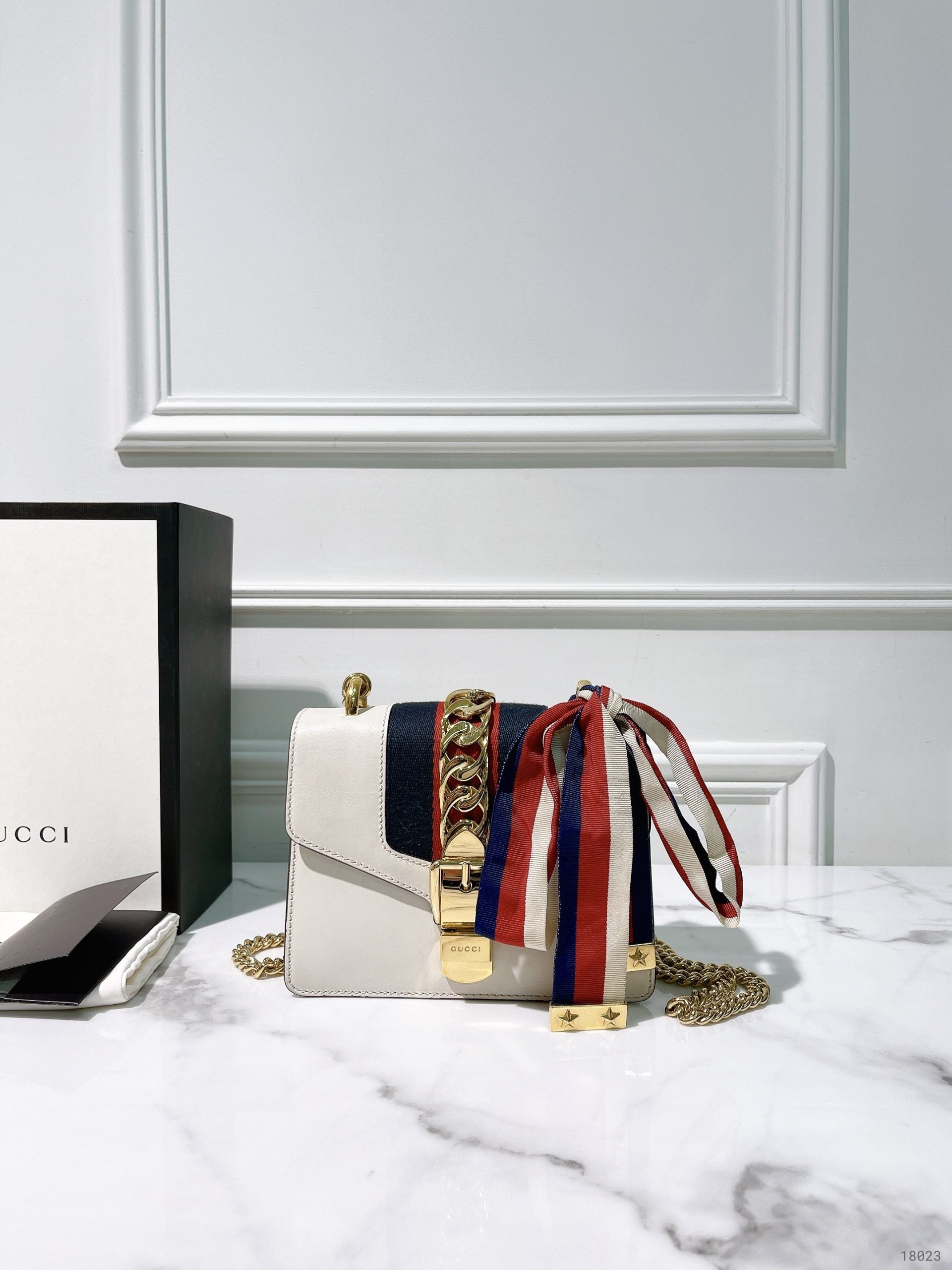 GUCCI SMALL SYLVIE SHOULDER BAG