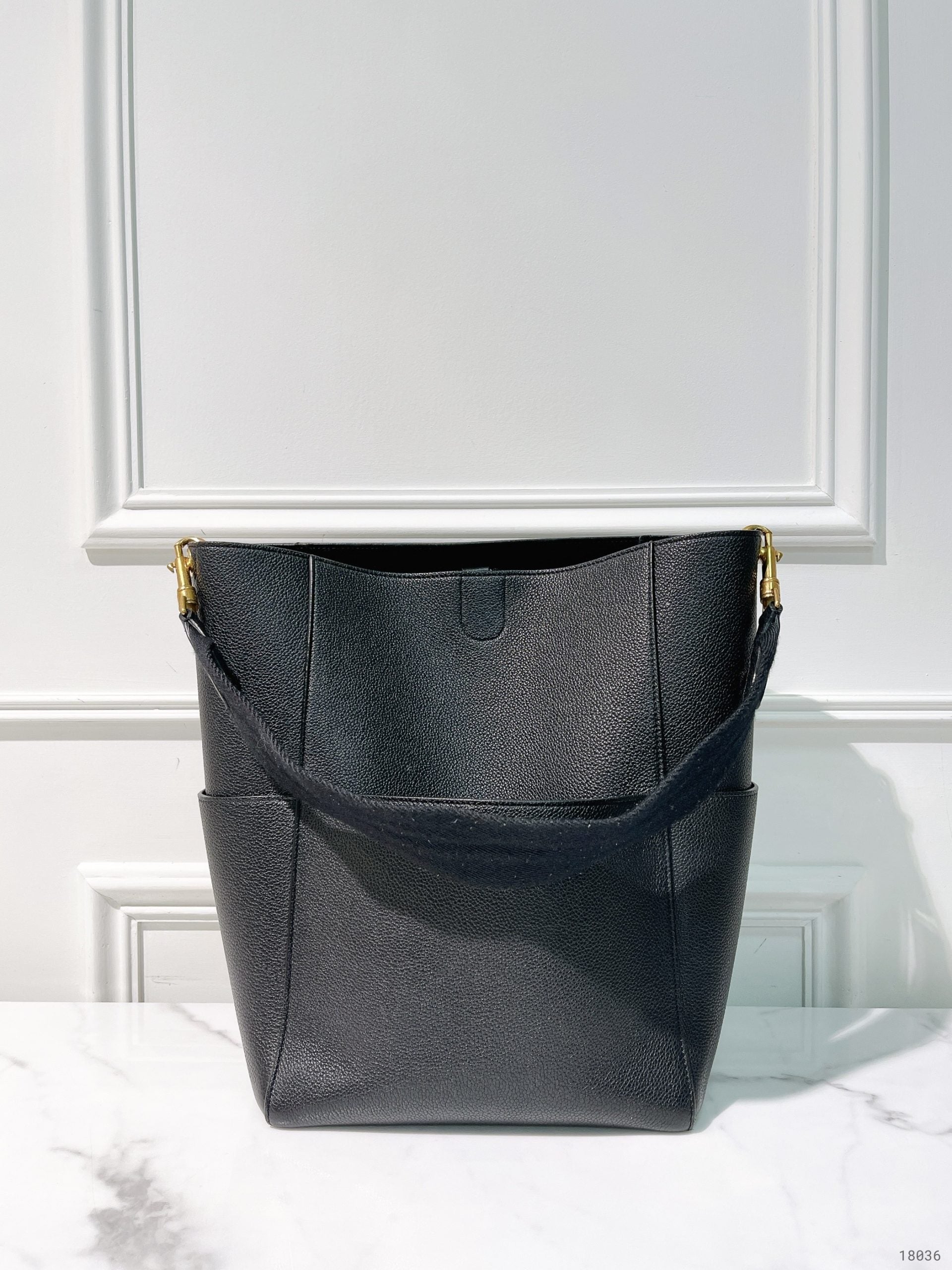 CELINE SANGLE BUCKET BAG, Black/Gold