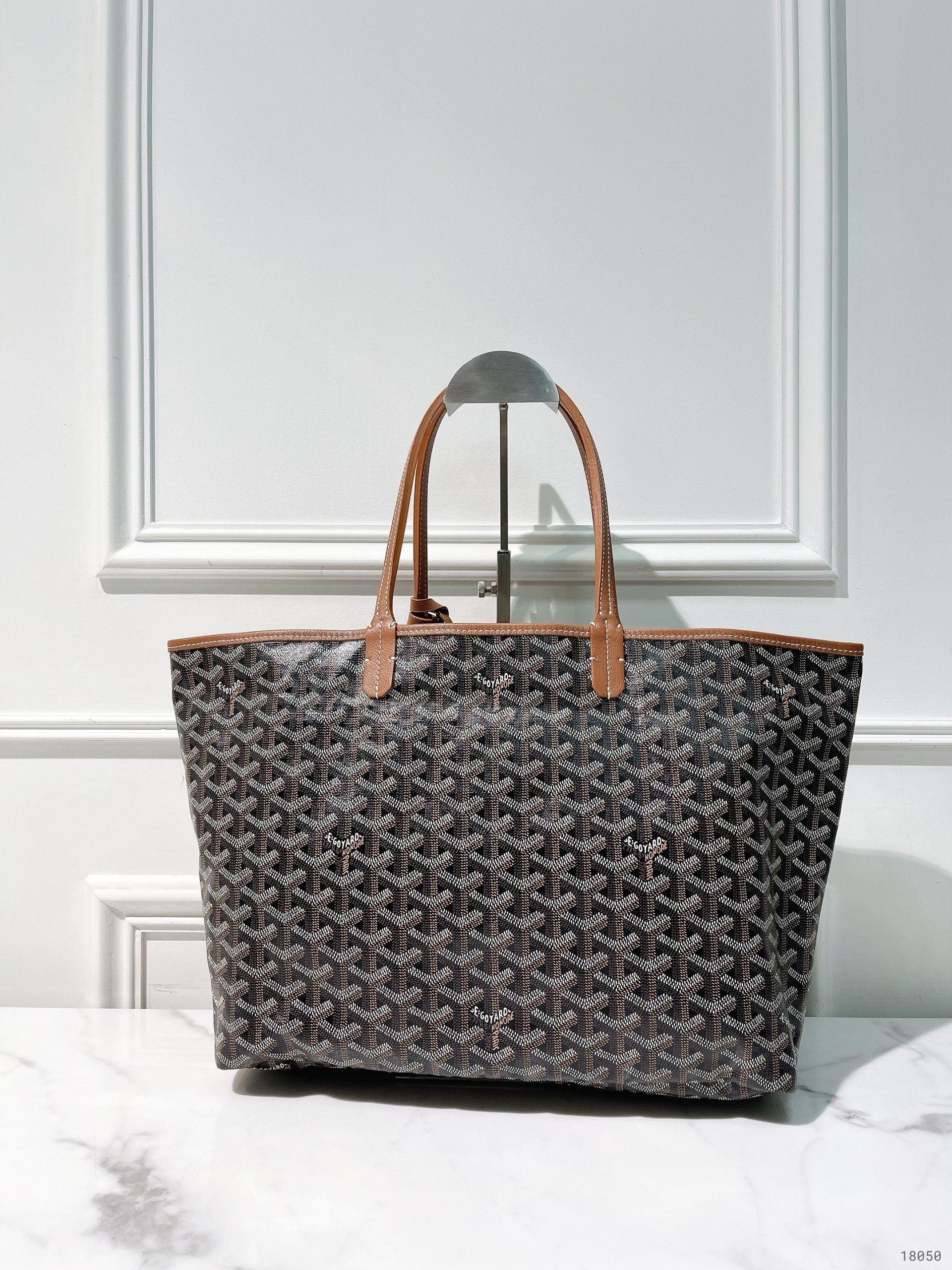 GOYARD SAINT LOUIS PM TOTE